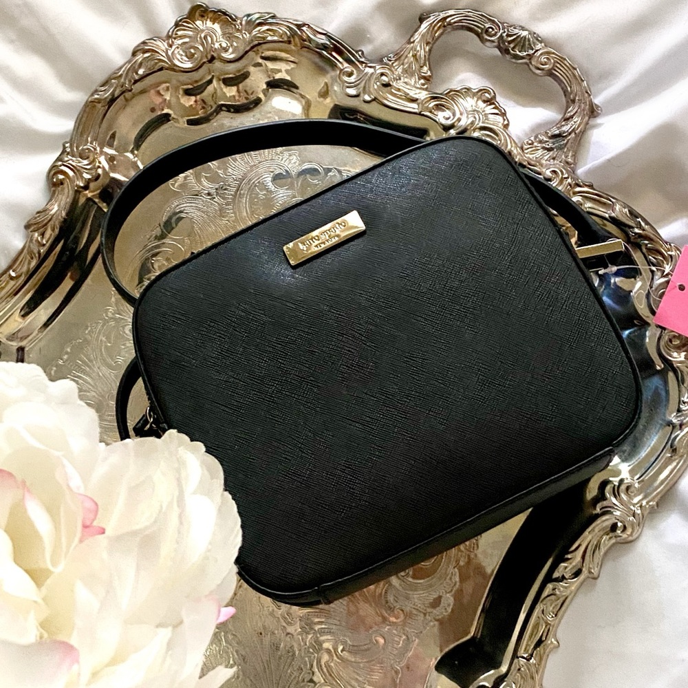 🎉HP🎉 Kate Spade ♠️ NWT $300 Black Crossbody Bag